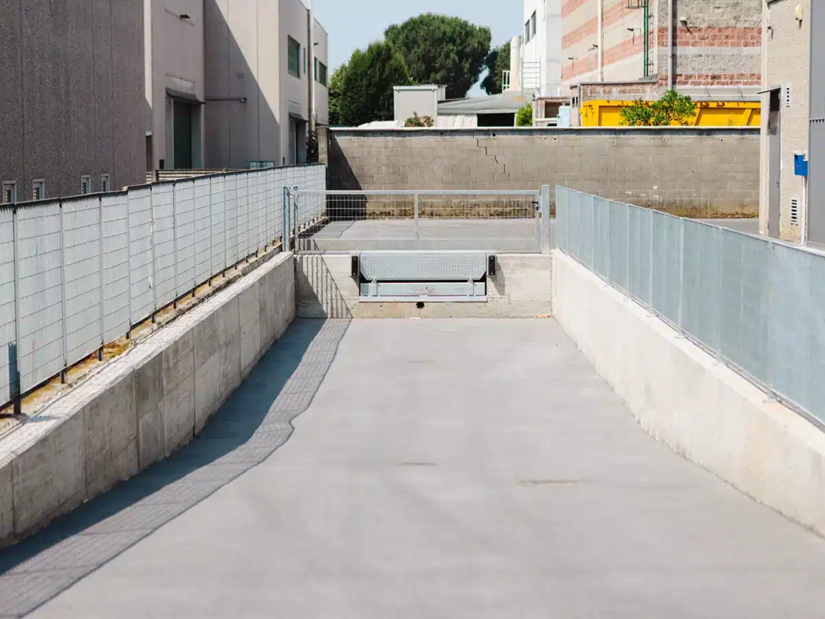 logistique-entrepot-moteurs-expeditions